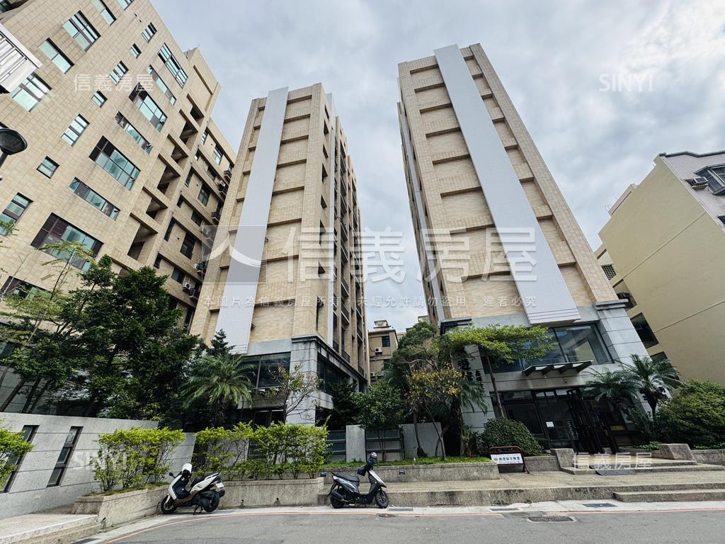 生活機能宅雙平面車位房屋室內格局與周邊環境