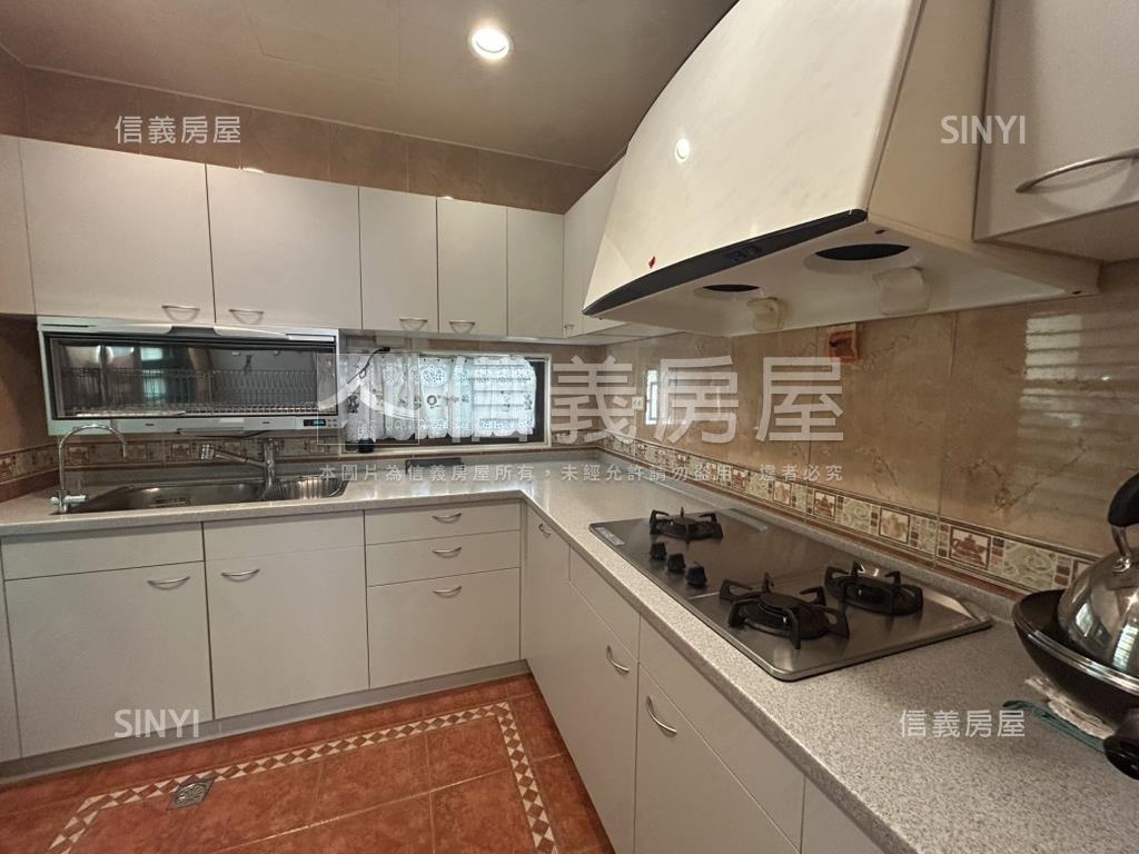 冠德天相稀有釋出房屋室內格局與周邊環境