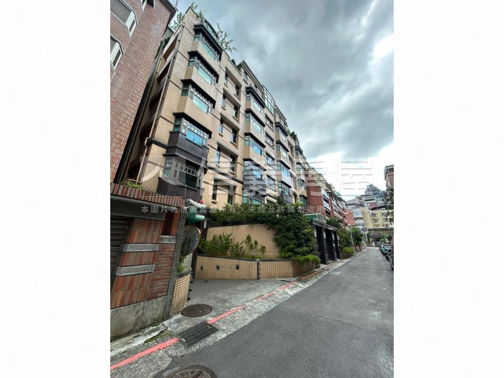 冠德天相稀有釋出房屋室內格局與周邊環境