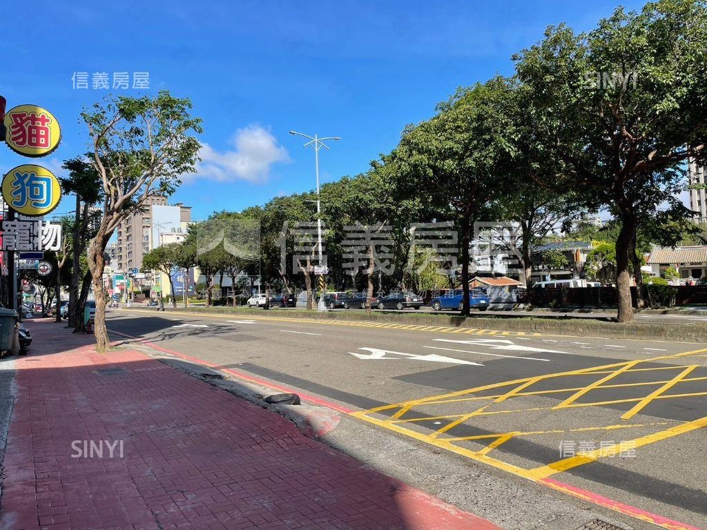 近高鐵臨路鑽石店面房屋室內格局與周邊環境