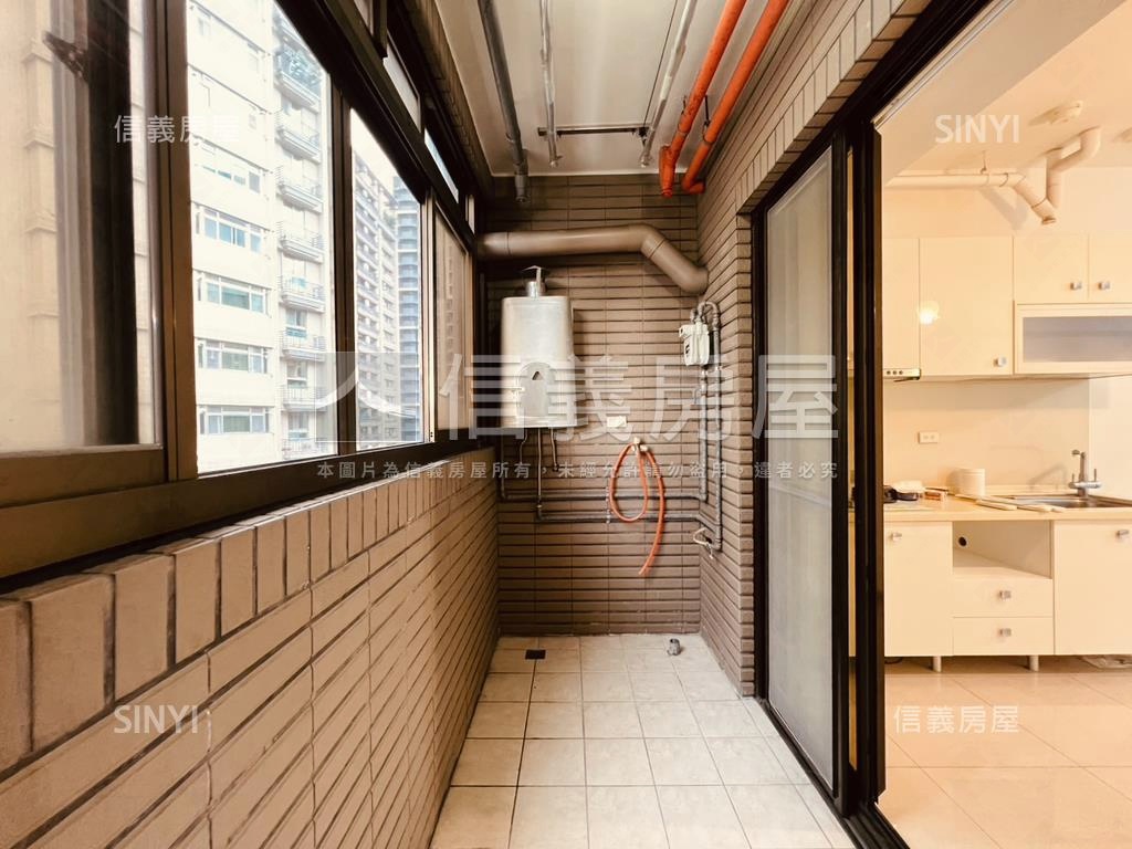 景安站清幽邊間電梯２房房屋室內格局與周邊環境