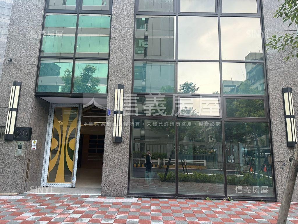 捷運南京光北七樓辦公房屋室內格局與周邊環境