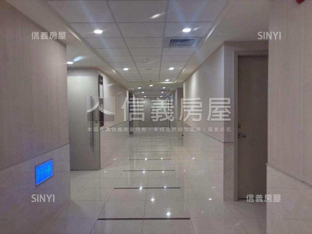遠雄Ｕｔｏｗｎ－整層辦公房屋室內格局與周邊環境