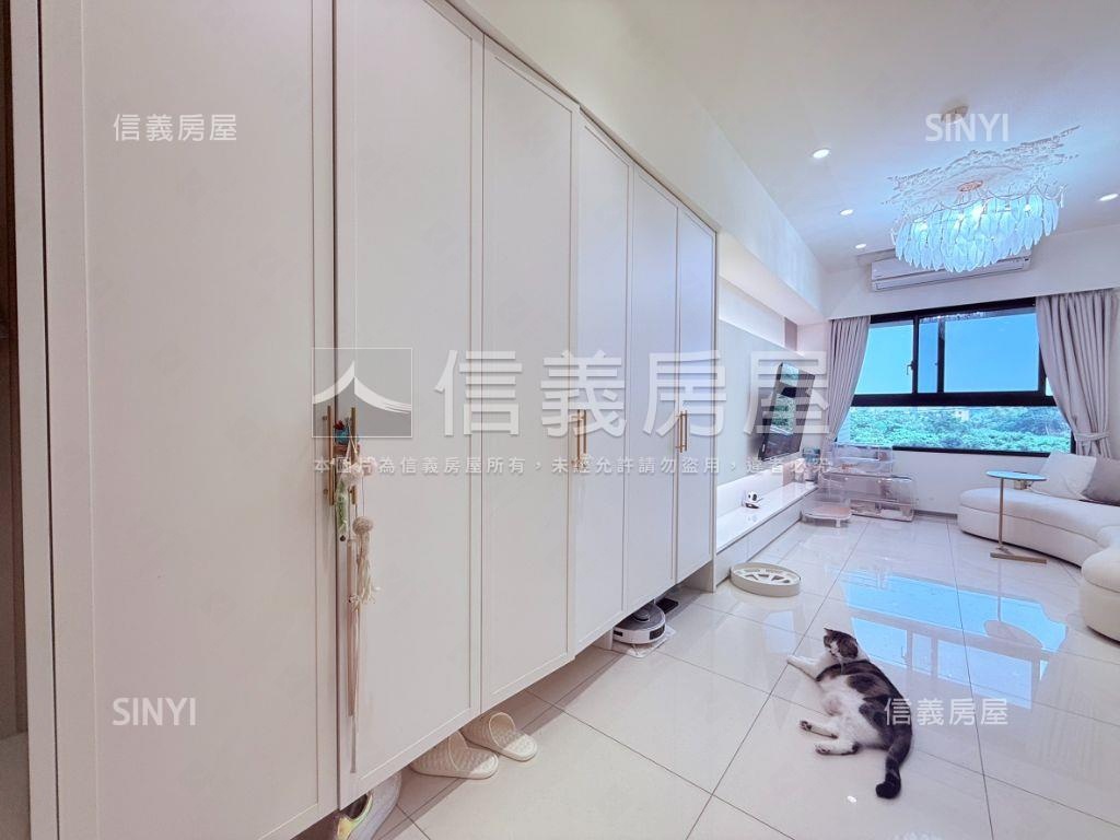 鳳凰冠輕奢美三房平車房屋室內格局與周邊環境