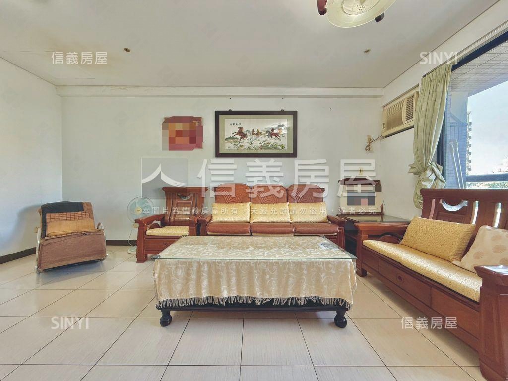 中央公園旁震後面公園３房房屋室內格局與周邊環境