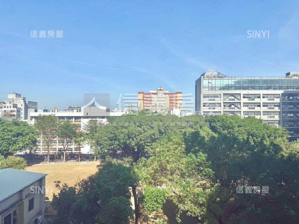 中央公園旁震後面公園３房房屋室內格局與周邊環境