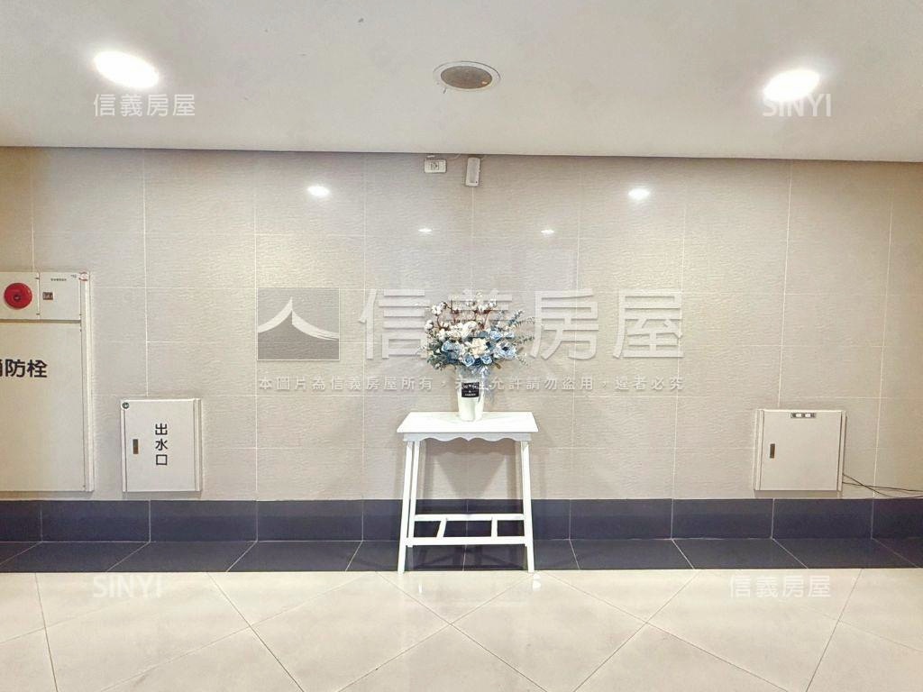 中央公園旁震後面公園３房房屋室內格局與周邊環境