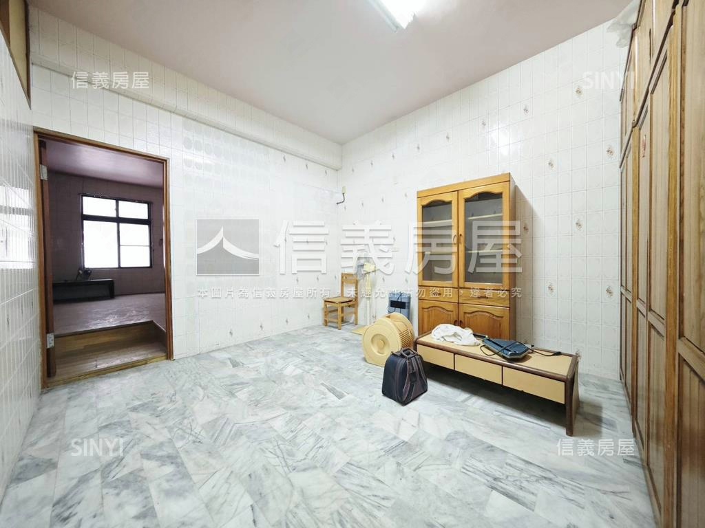 中山南路優質透天房屋室內格局與周邊環境