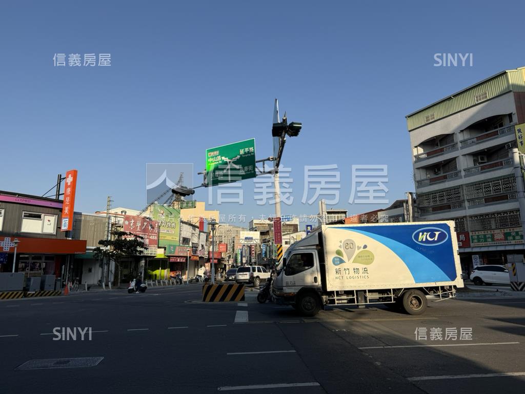 新營市場旁透天房屋室內格局與周邊環境