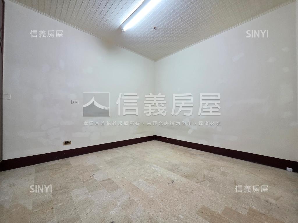 興大附中臨路透店房屋室內格局與周邊環境
