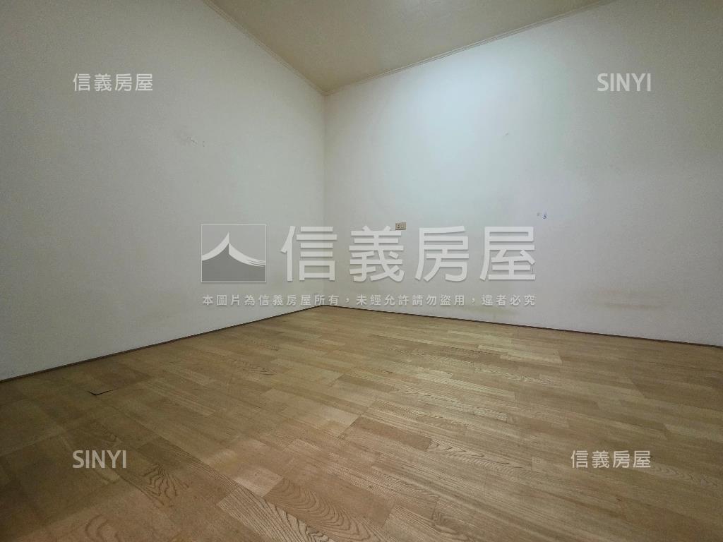 興大附中臨路透店房屋室內格局與周邊環境