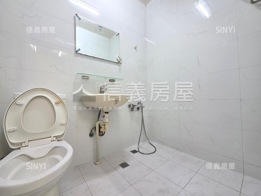 興大附中臨路透店房屋室內格局與周邊環境