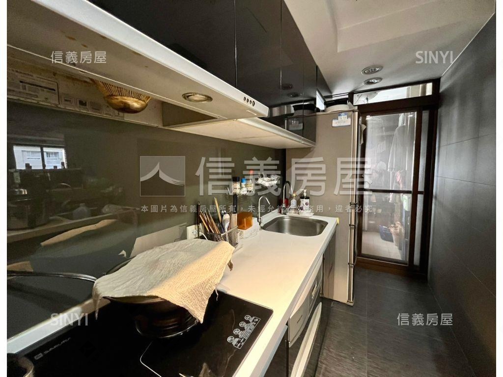 【鄉林原創】綠景坡平車位房屋室內格局與周邊環境