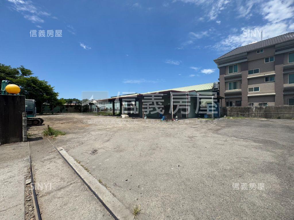 大雅近國道約８８８坪基地房屋室內格局與周邊環境