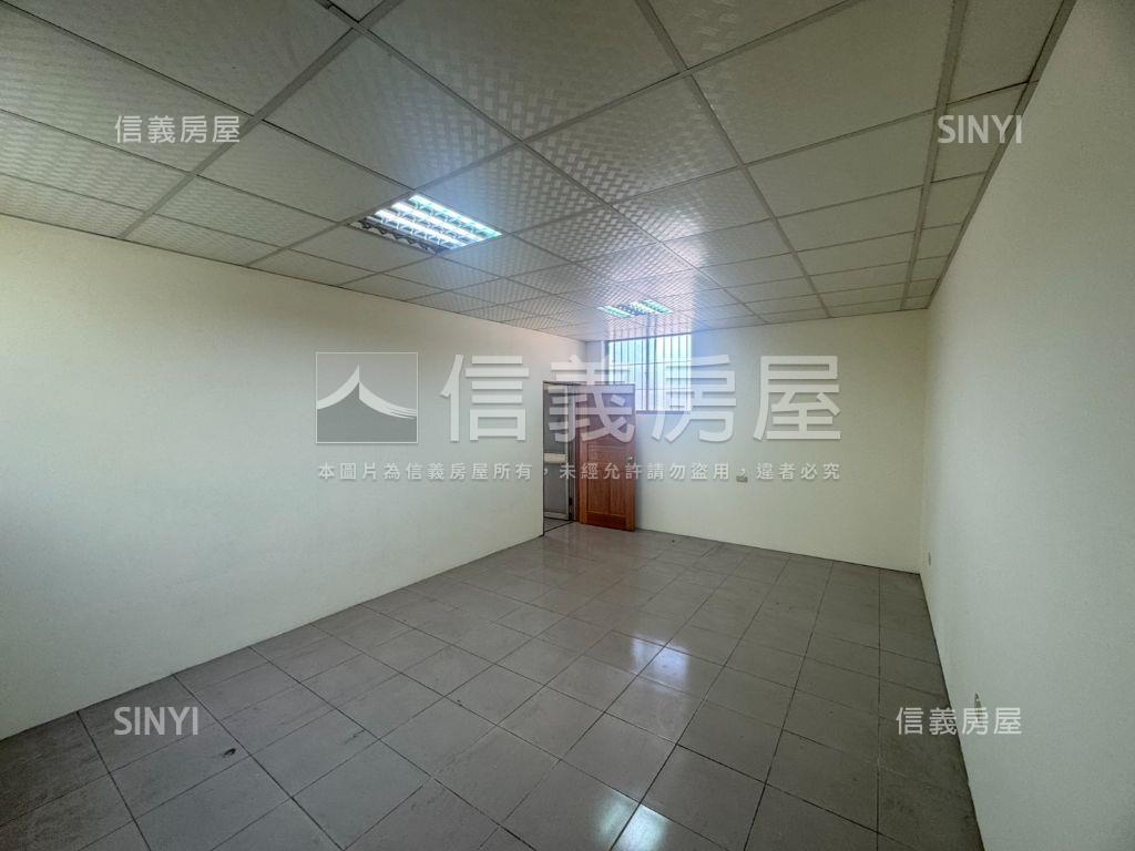 大雅近國道約８８８坪基地房屋室內格局與周邊環境