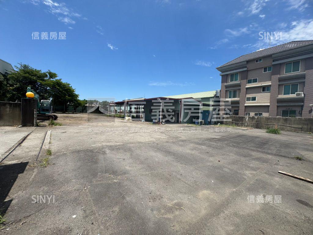 大雅近國道約８８８坪基地房屋室內格局與周邊環境