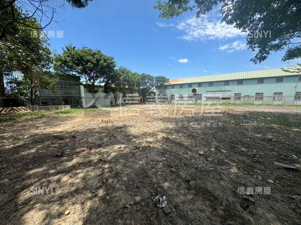 大雅近國道約８８８坪基地房屋室內格局與周邊環境