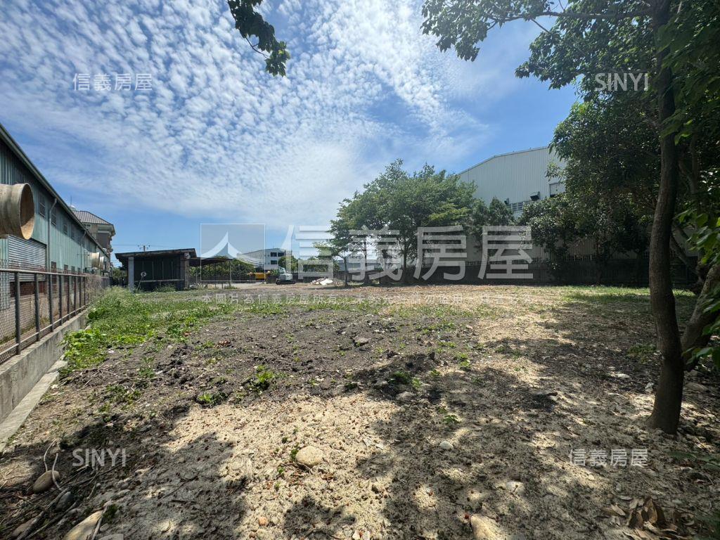 大雅近國道約８８８坪基地房屋室內格局與周邊環境