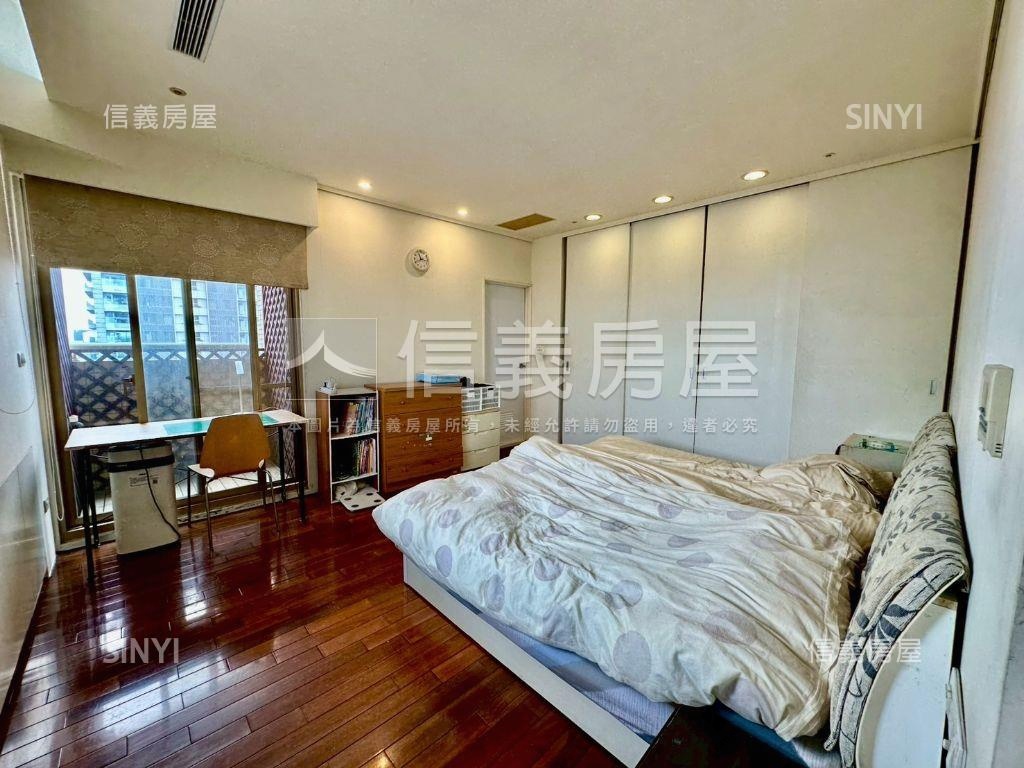 綠園道第一排近美術館房屋室內格局與周邊環境
