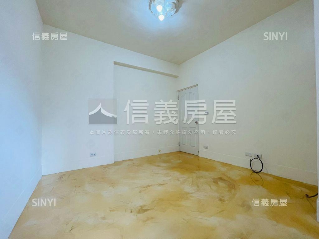 近捷運五樓三房公寓好儲物房屋室內格局與周邊環境