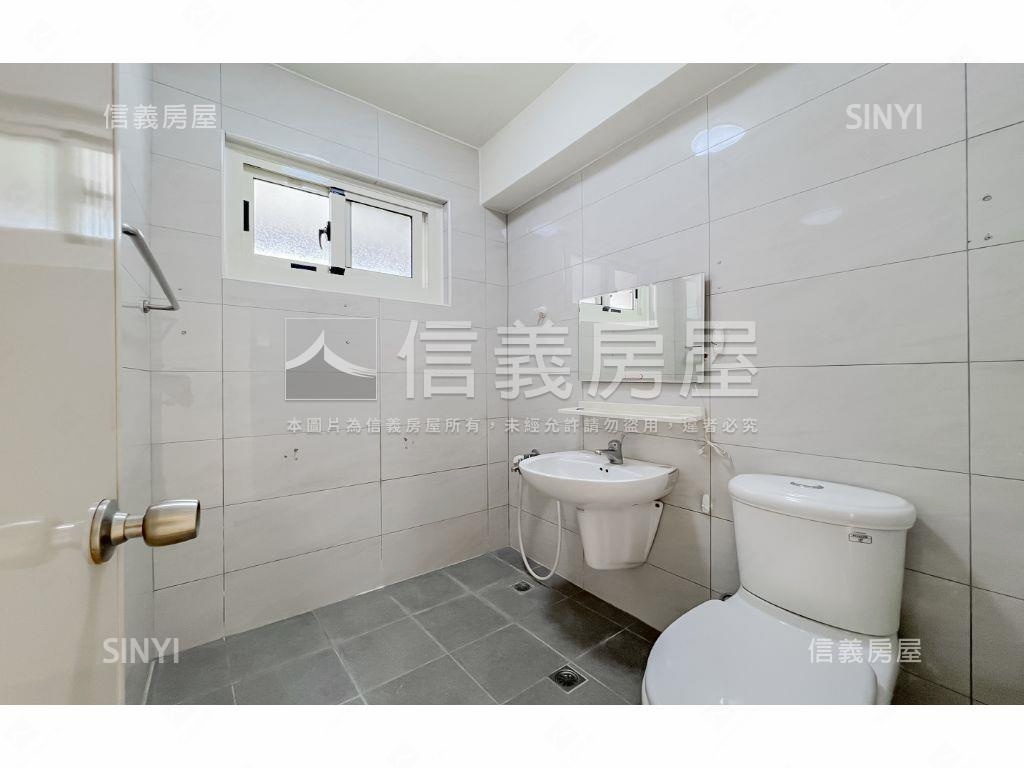 近捷運五樓三房公寓好儲物房屋室內格局與周邊環境