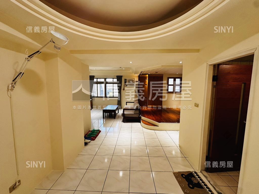 長江華廈兩房車位房屋室內格局與周邊環境