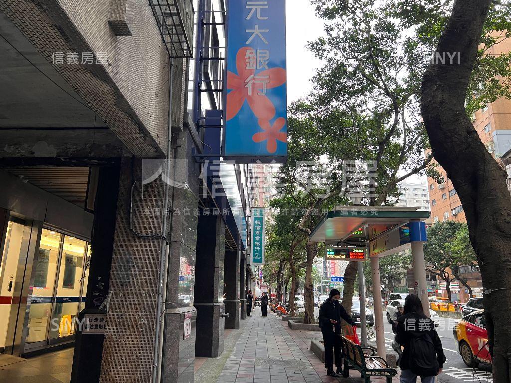 【新案】看１０１高樓純辨房屋室內格局與周邊環境