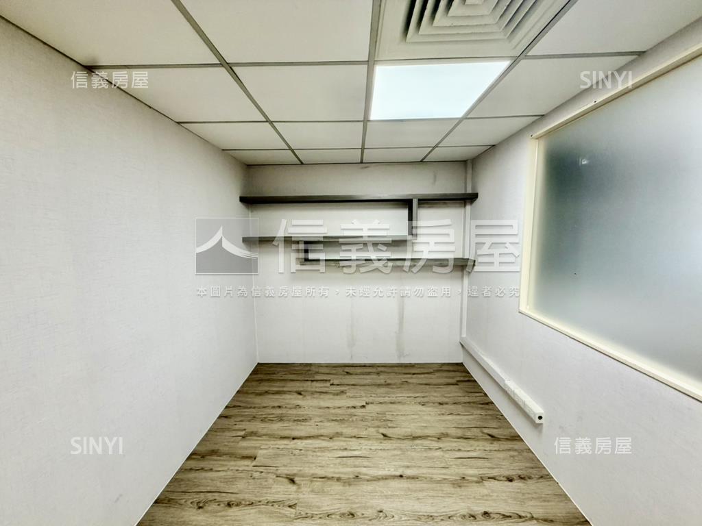 【新案】看１０１高樓純辨房屋室內格局與周邊環境