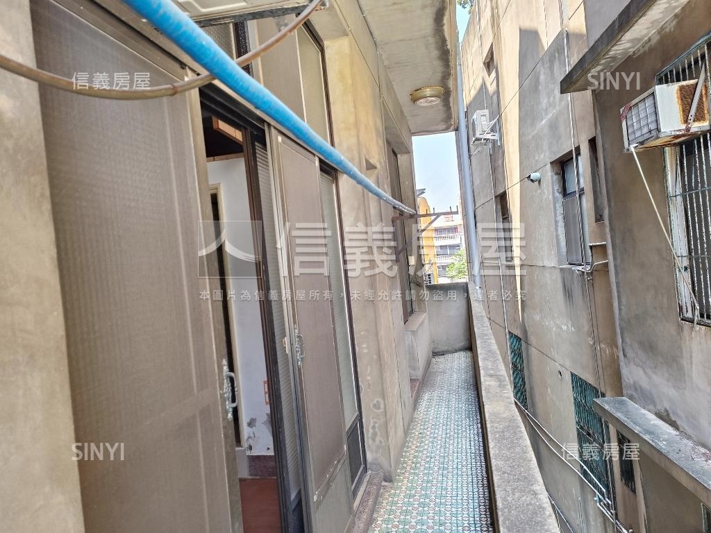 專任近火車站市區超值透天房屋室內格局與周邊環境