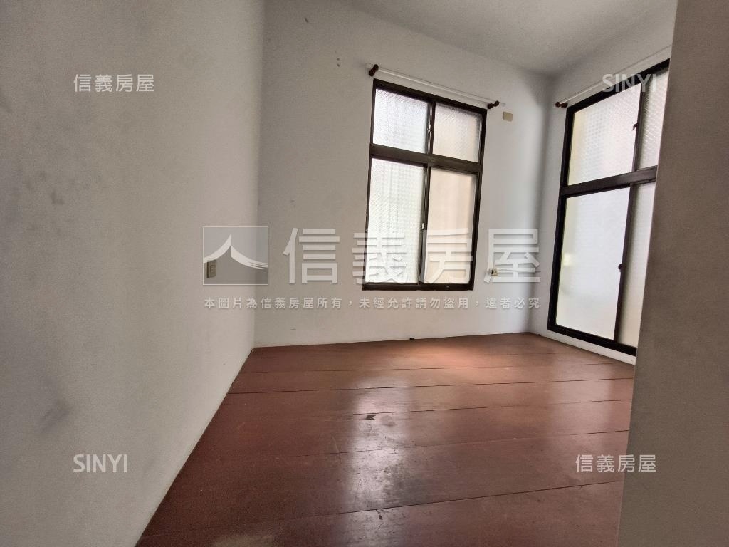 專任近火車站市區超值透天房屋室內格局與周邊環境
