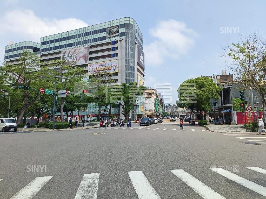 專任近火車站市區超值透天房屋室內格局與周邊環境