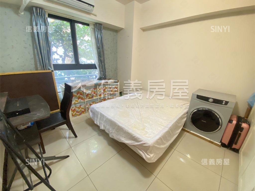 帝王座採光２＋１附車位房屋室內格局與周邊環境