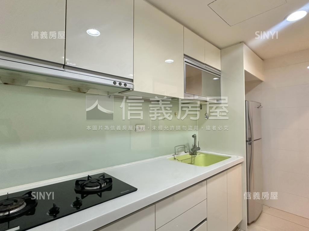 烏日櫻花一綻兩房平車房屋室內格局與周邊環境