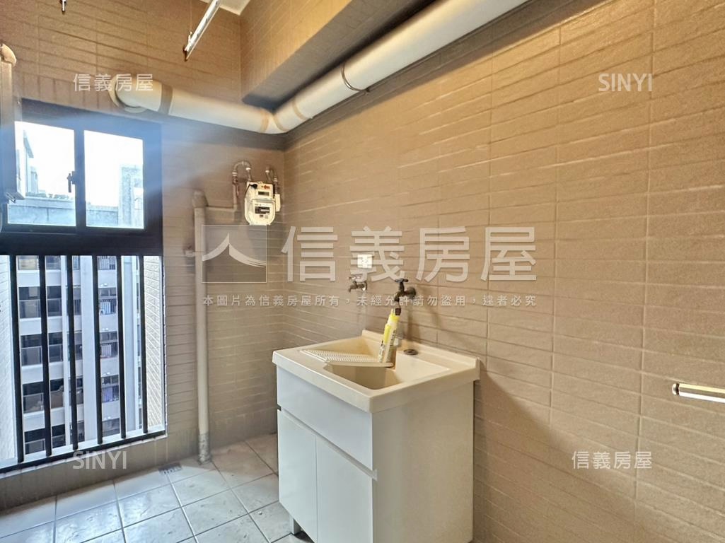 烏日櫻花一綻兩房平車房屋室內格局與周邊環境