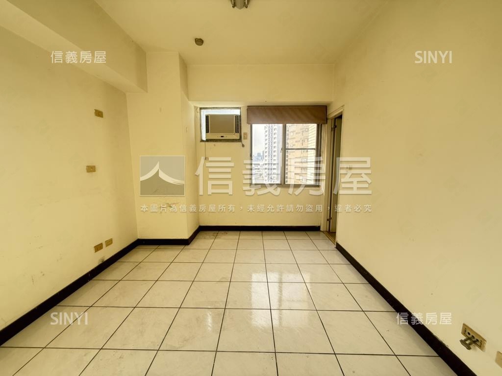 中山醫商圈採光四房房屋室內格局與周邊環境