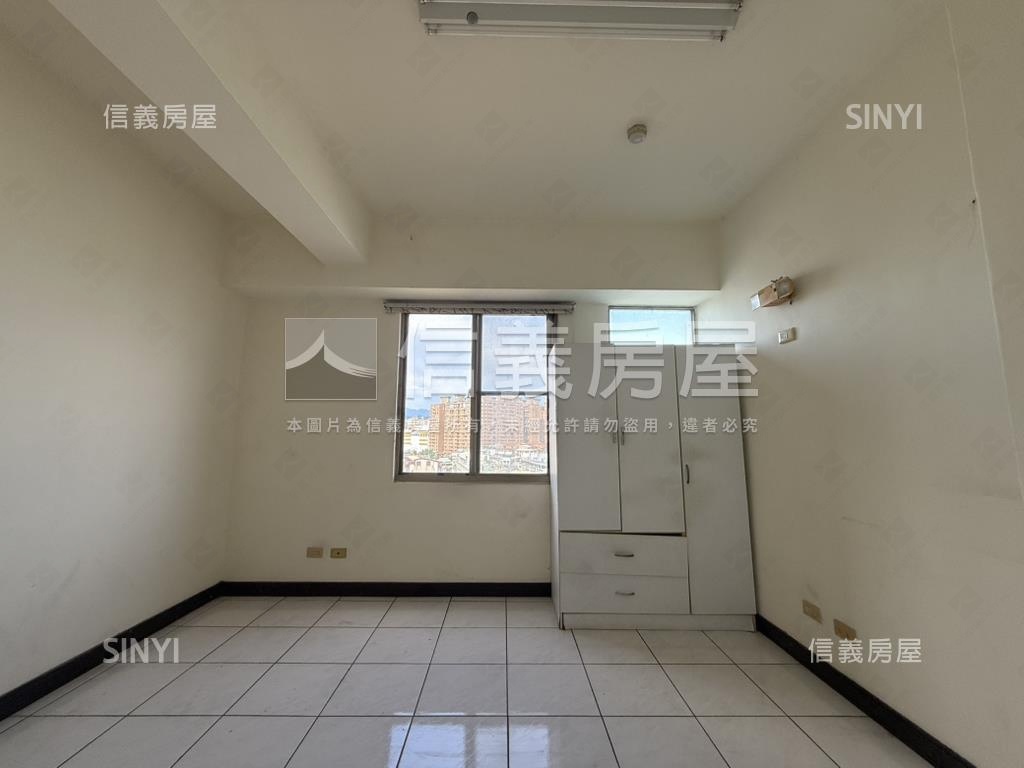 中山醫商圈採光四房房屋室內格局與周邊環境