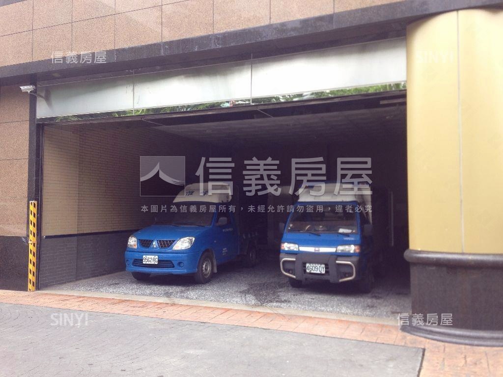 金典科技大樓廠辦１房屋室內格局與周邊環境