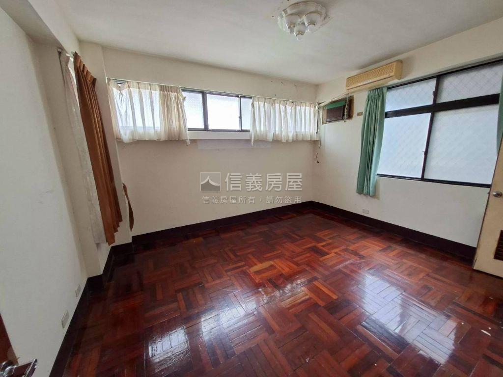 近園道三樓三房通風公寓房屋室內格局與周邊環境