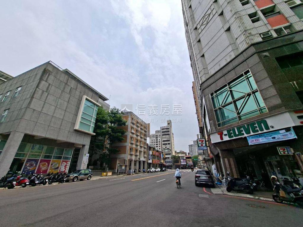 近園道三樓三房通風公寓房屋室內格局與周邊環境