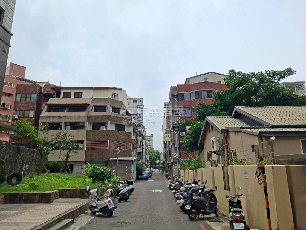近園道三樓三房通風公寓房屋室內格局與周邊環境