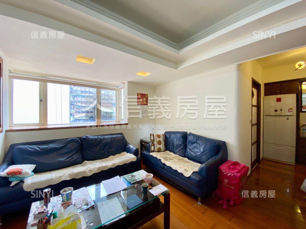 新生南京頂樓邊間華廈房屋室內格局與周邊環境