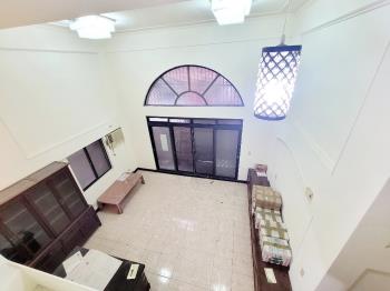 公所捷運稀有金店住