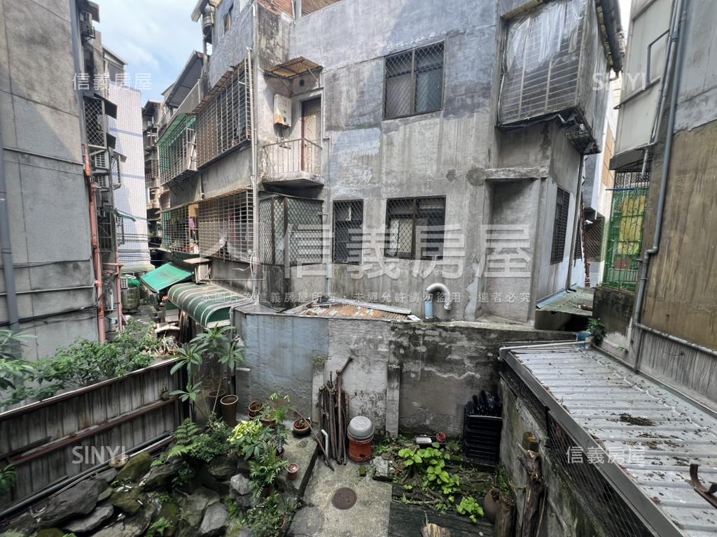 中正南昌♛都跟潛力公寓房屋室內格局與周邊環境