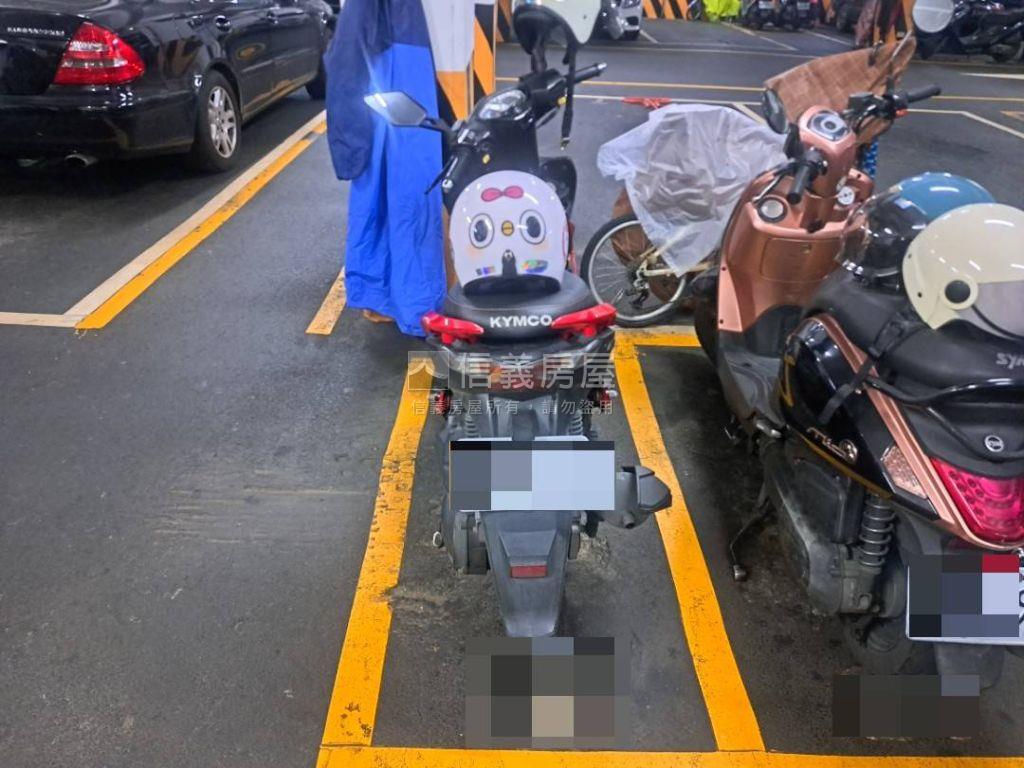 五華特區前後陽台珍稀三房房屋室內格局與周邊環境