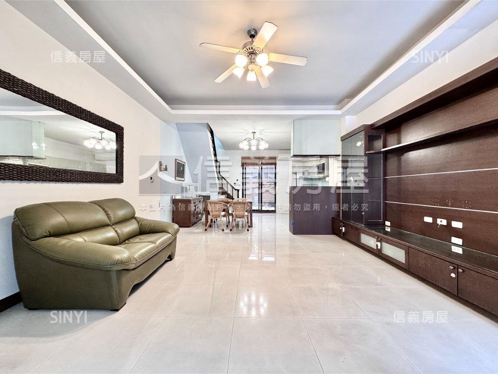 多城ＮＨＫ透天車墅房屋室內格局與周邊環境