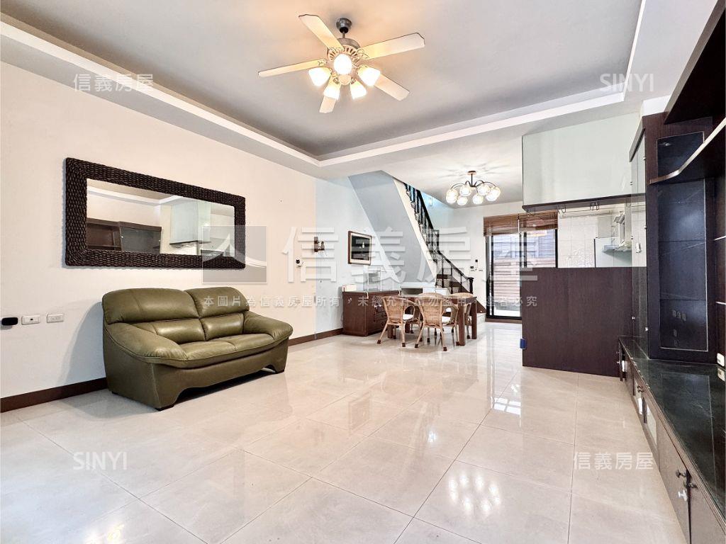 多城ＮＨＫ透天車墅房屋室內格局與周邊環境