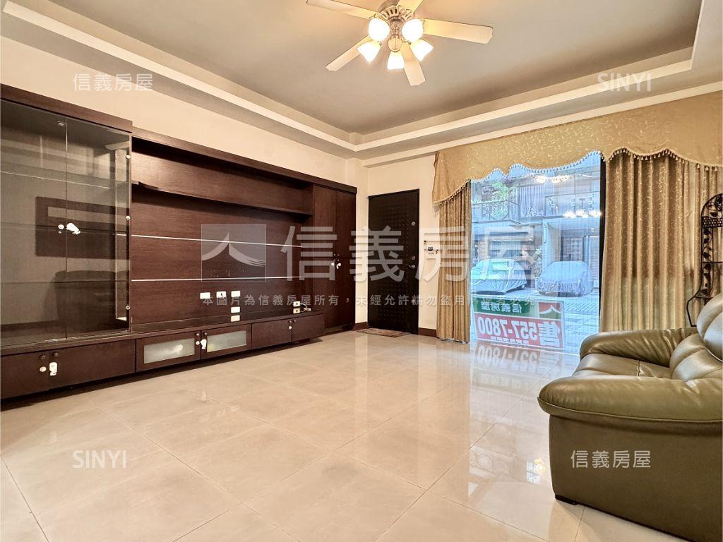 多城ＮＨＫ透天車墅房屋室內格局與周邊環境