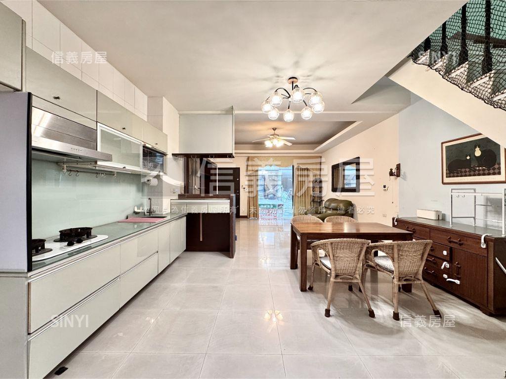 多城ＮＨＫ透天車墅房屋室內格局與周邊環境