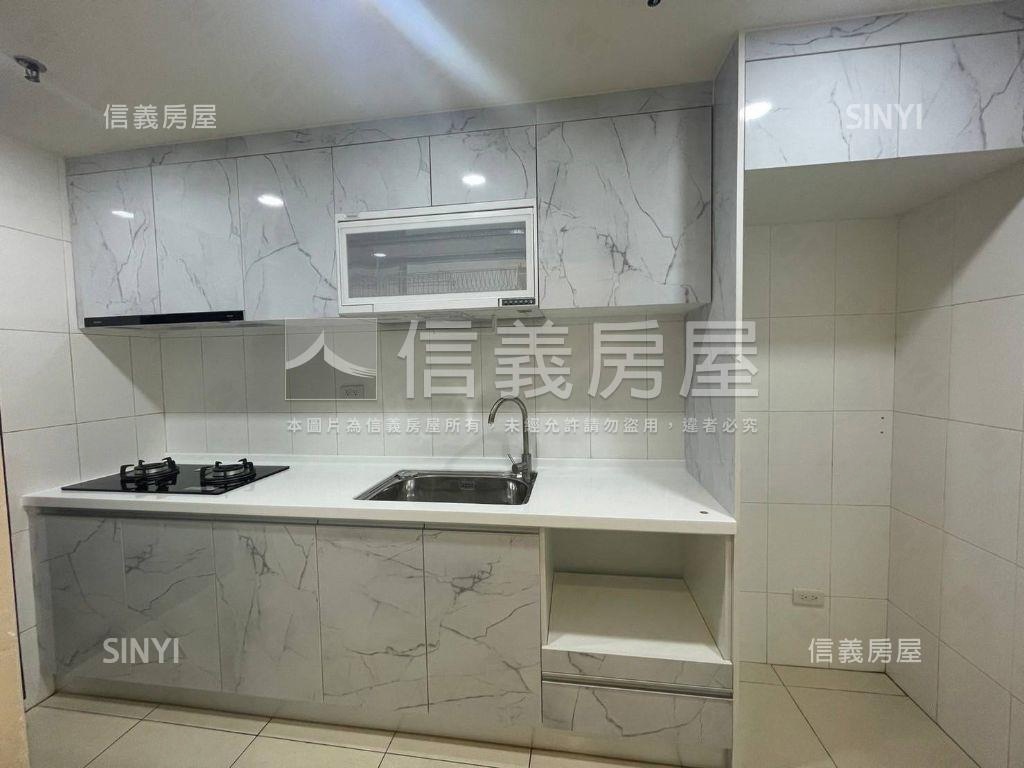 鼎中杏福全新裝潢三房平車房屋室內格局與周邊環境