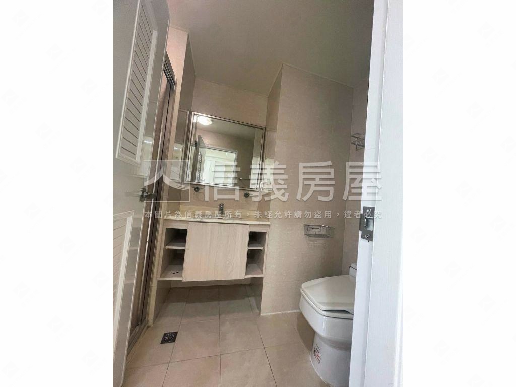 鼎中杏福全新裝潢三房平車房屋室內格局與周邊環境